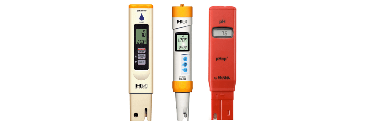 Portable pocket pH meter for water quality testing